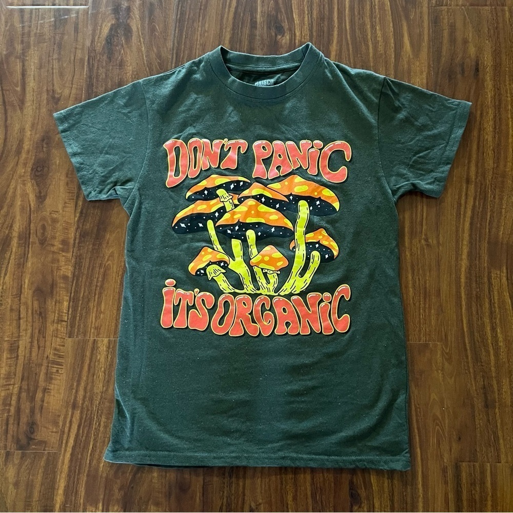 Brisco Brands Don’t Panic It’s Organic Mushroom Green T-shirt size small